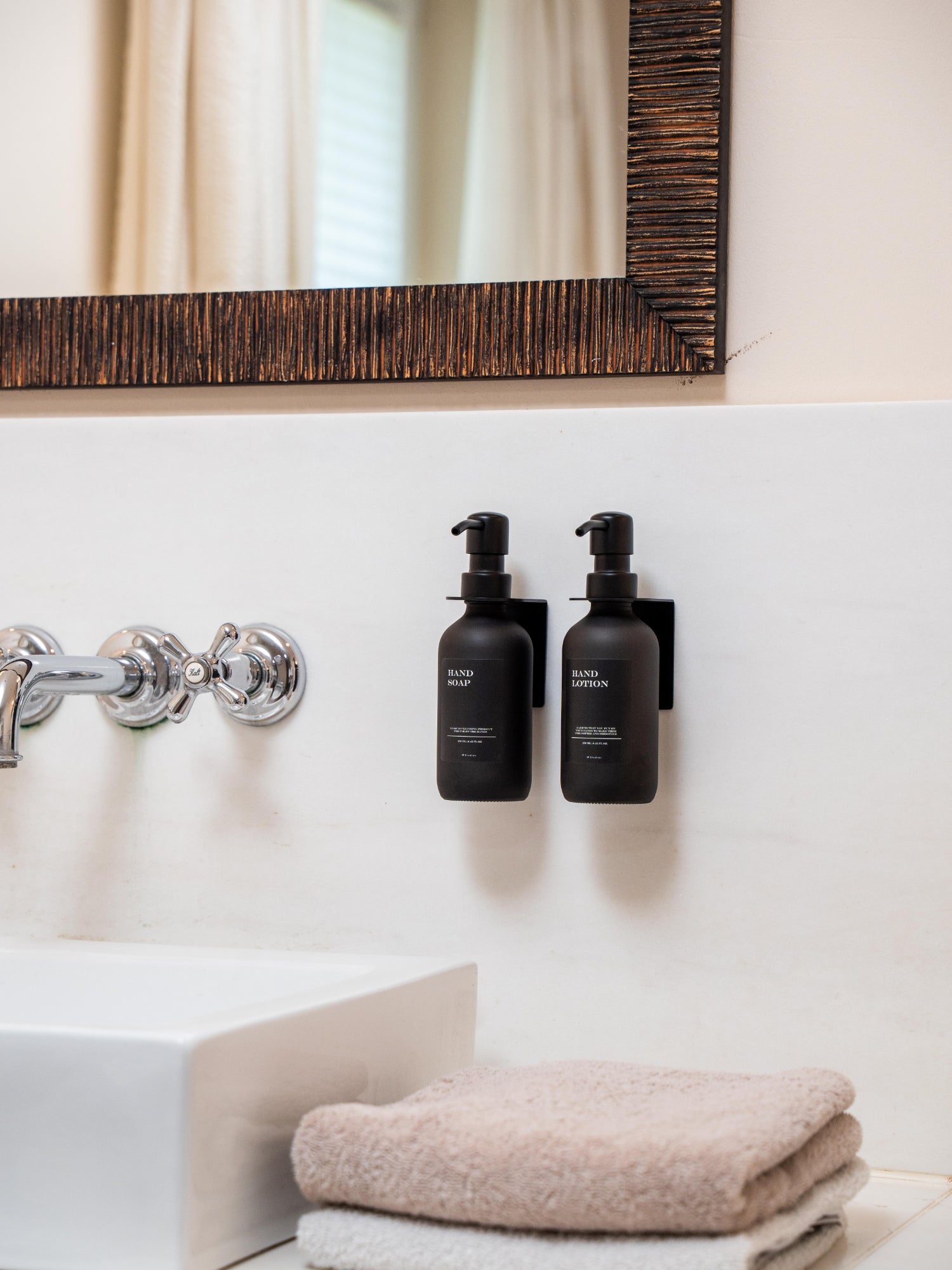 Wandhalterung zum Kleben oder Schrauben - Schwarz